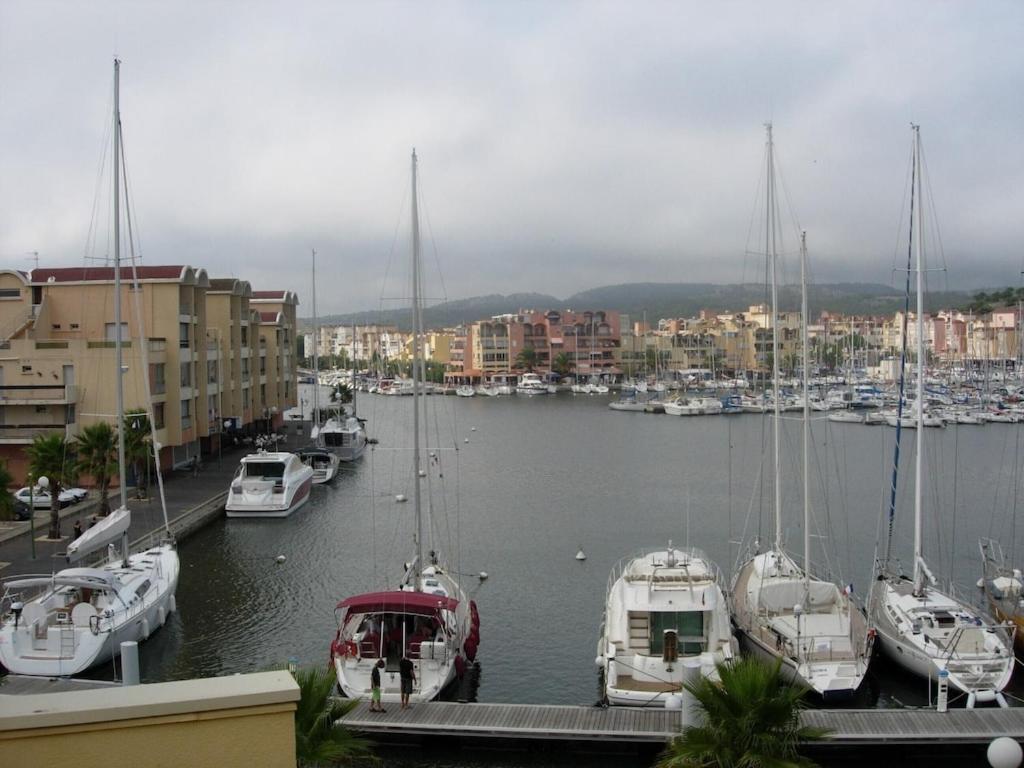 Gruissan Appartement Calme, Vue Sur Port De Plaisance -Clim, Empl.Parking エクステリア 写真