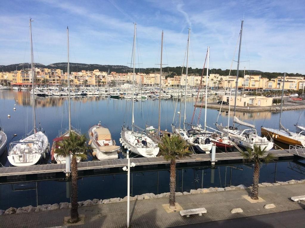 Gruissan Appartement Calme, Vue Sur Port De Plaisance -Clim, Empl.Parking エクステリア 写真